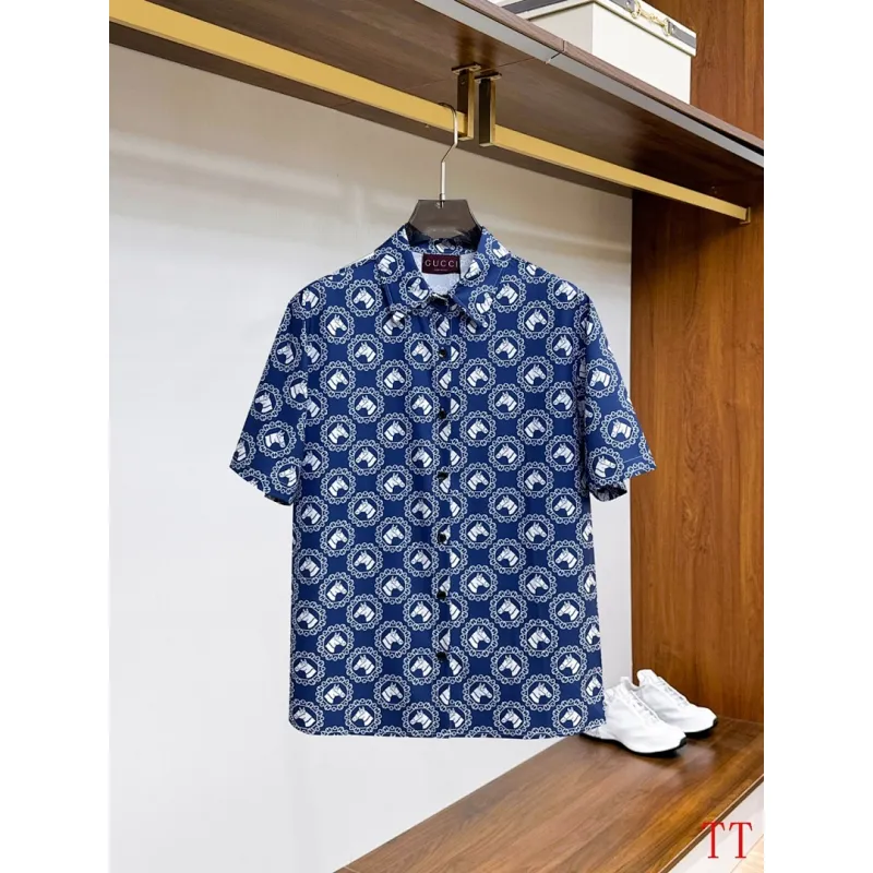 Gucci Tracksuits for Gucci short tracksuits for men #A62251