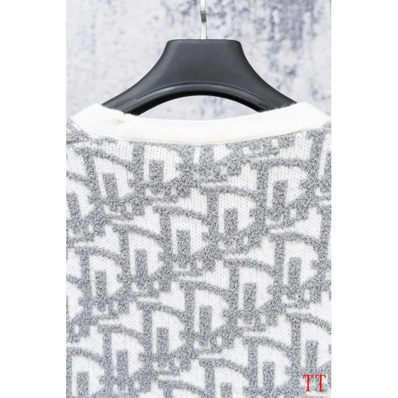 D-ior Sweaters D-iors new season classic knit cardigan #A57880 D-ior Sweaters D-iors new season classic knit cardigan #A57880