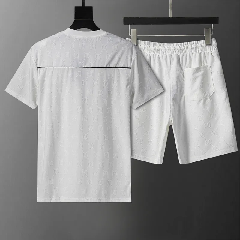 Gucci Tracksuits for Gucci short tracksuits for men #A61449