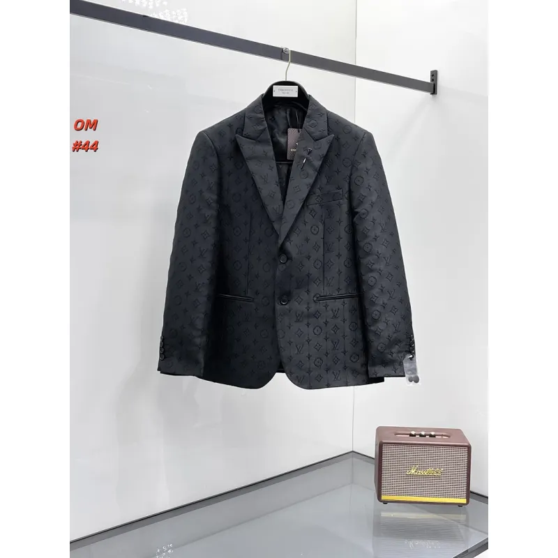 Louis Vuitton Suit #A65665