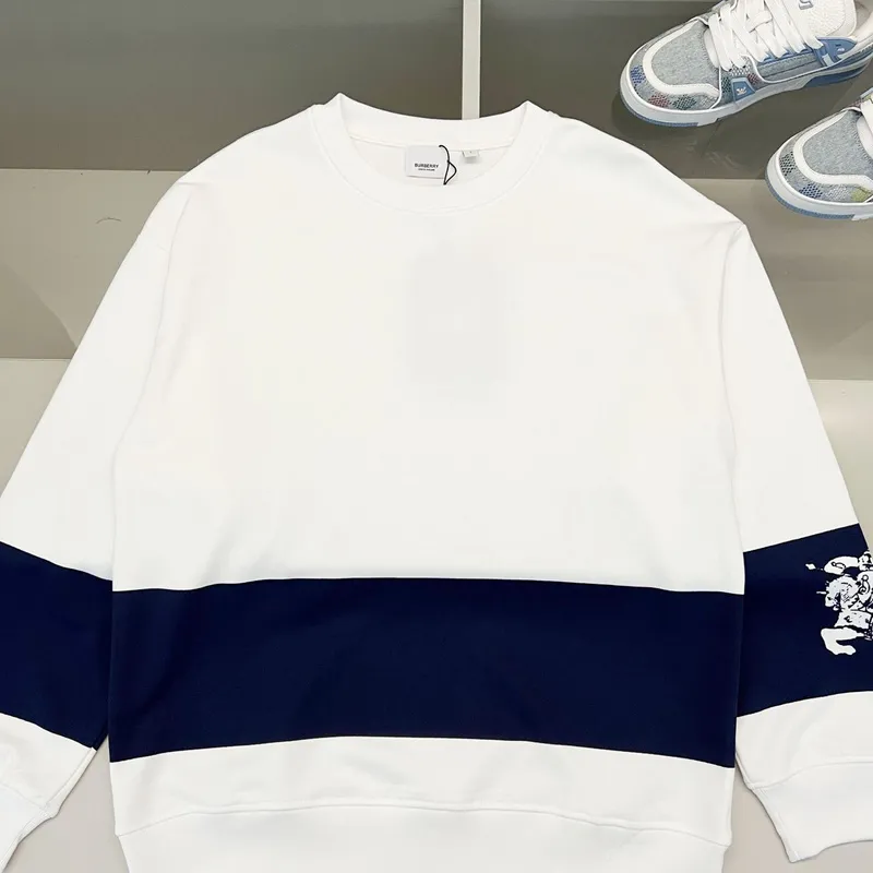 Burberry - Inspired White/Black Sweatshirt With Navy Stripe And Iconic Motif Design #A54393