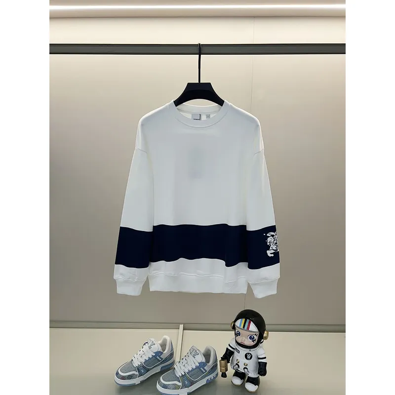 Burberry - Inspired White/Black Sweatshirt With Navy Stripe And Iconic Motif Design #A54393