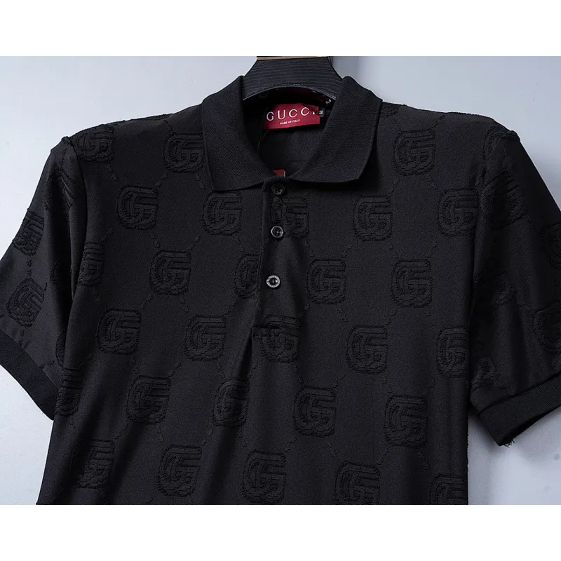 Gucci Tracksuits for Gucci short tracksuits for men #A61447