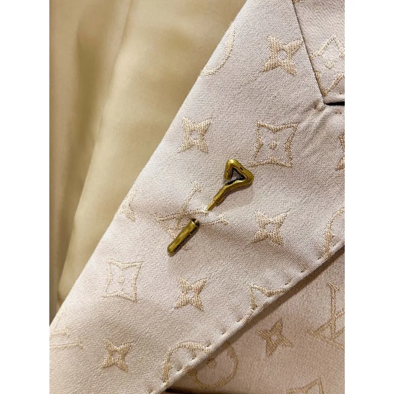 Louis Vuitton Suit #A59941