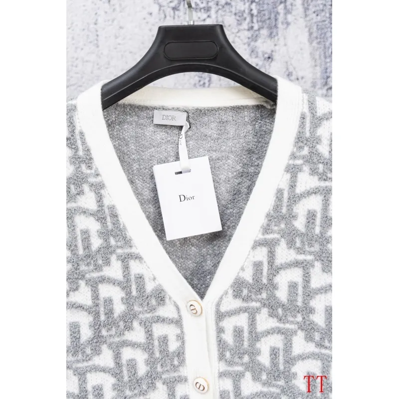 D-ior Sweaters D-iors new season classic knit cardigan #A57880 D-ior Sweaters D-iors new season classic knit cardigan #A57880