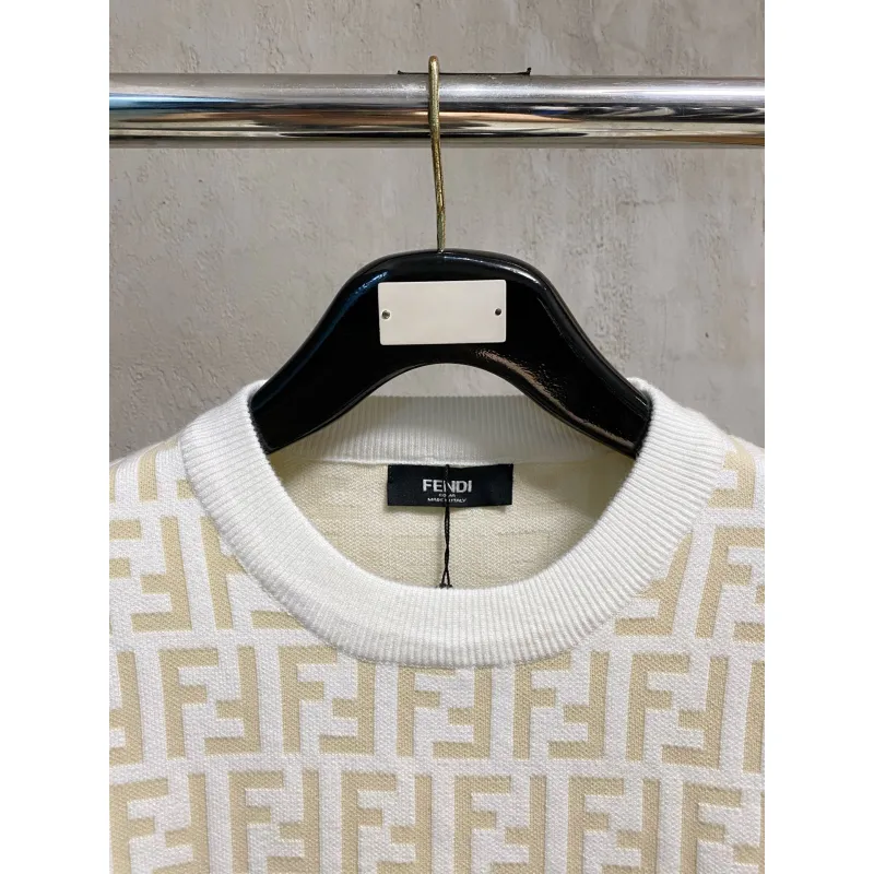 Fendi Sweater for MEN #A58996
