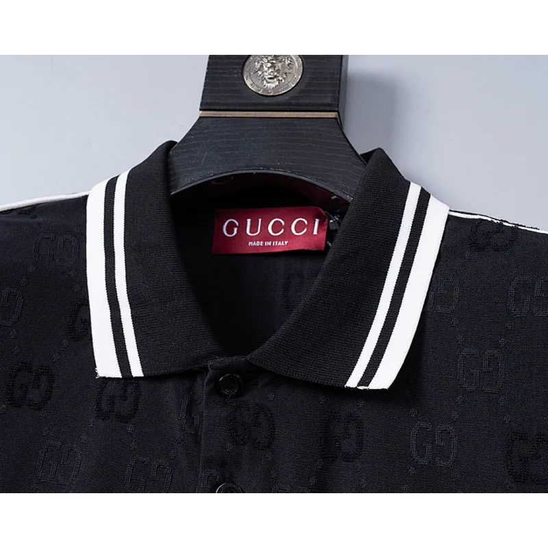Gucci Tracksuits for Gucci short tracksuits for men #A61450