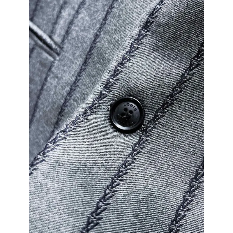 Louis Vuitton Suit #A59937