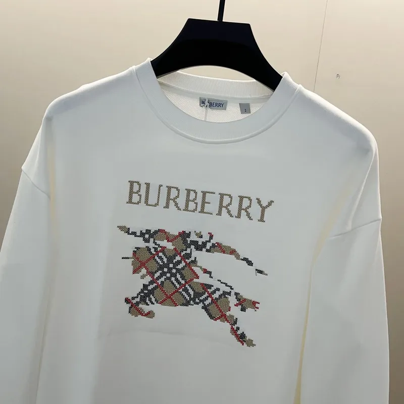 Burberry White/Black Sweatshirt With Classic Equestrian Knight Logo And Brand Name #A54394