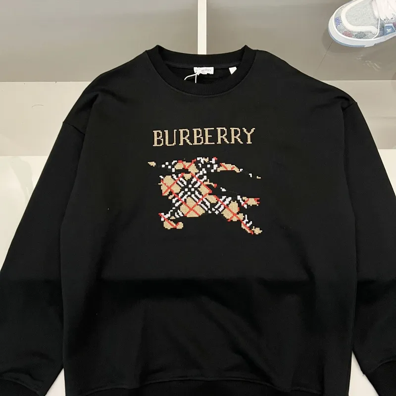 Burberry White/Black Sweatshirt With Classic Equestrian Knight Logo And Brand Name #A54394