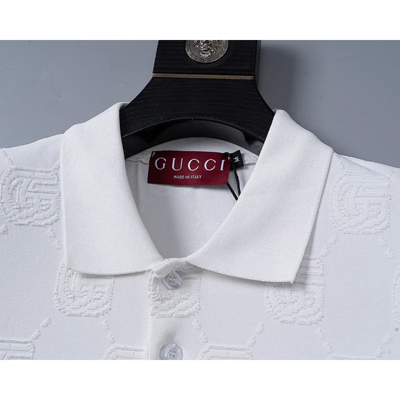 Gucci Tracksuits for Gucci short tracksuits for men #A61446