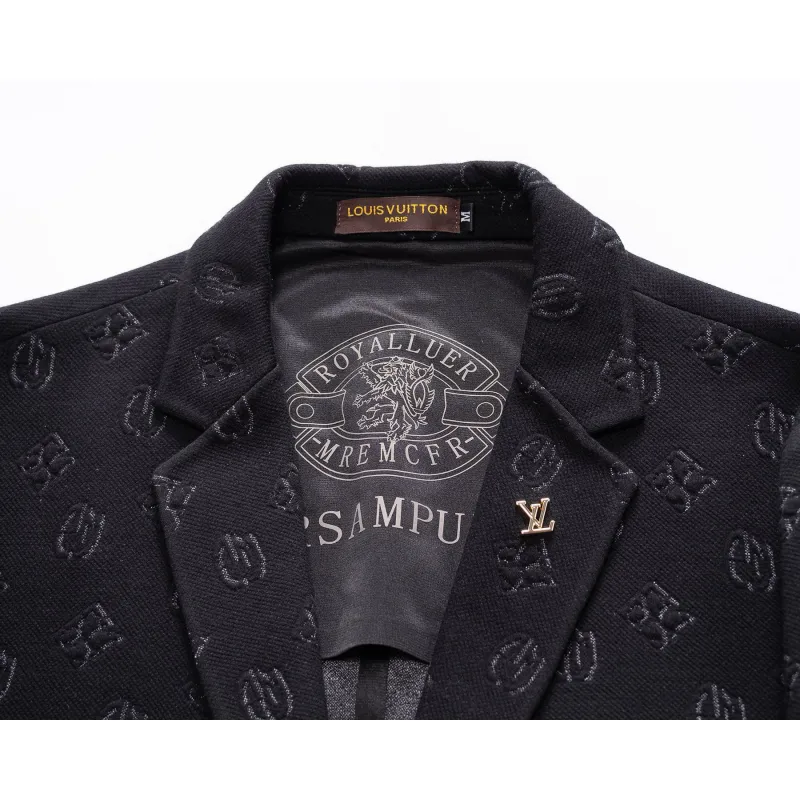 Louis Vuitton Suit #A57660