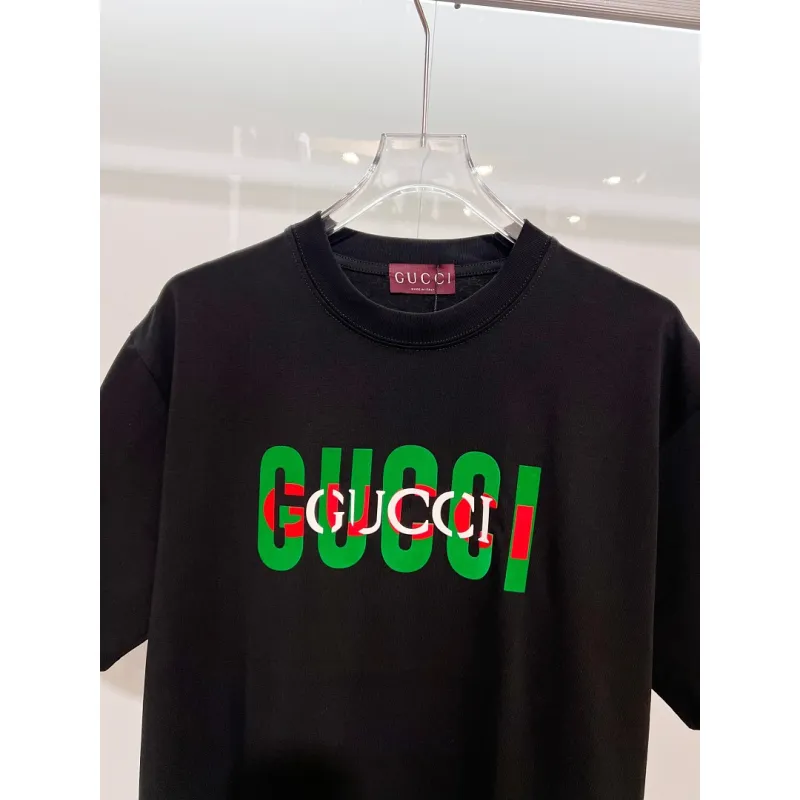Gucci Tracksuits for Gucci short tracksuits for men #A65724