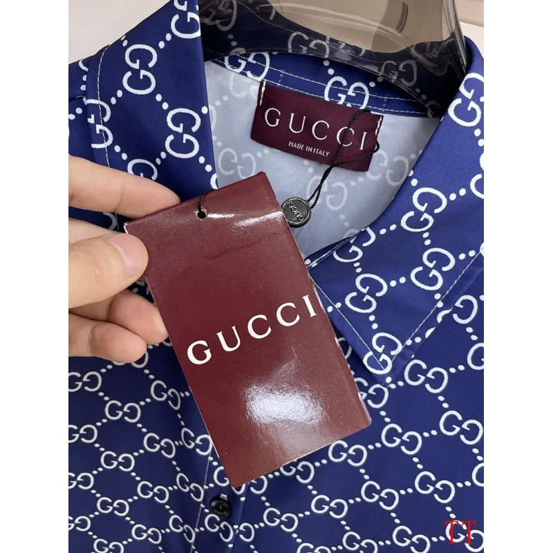 Gucci Tracksuits for Gucci short tracksuits for men #A62252
