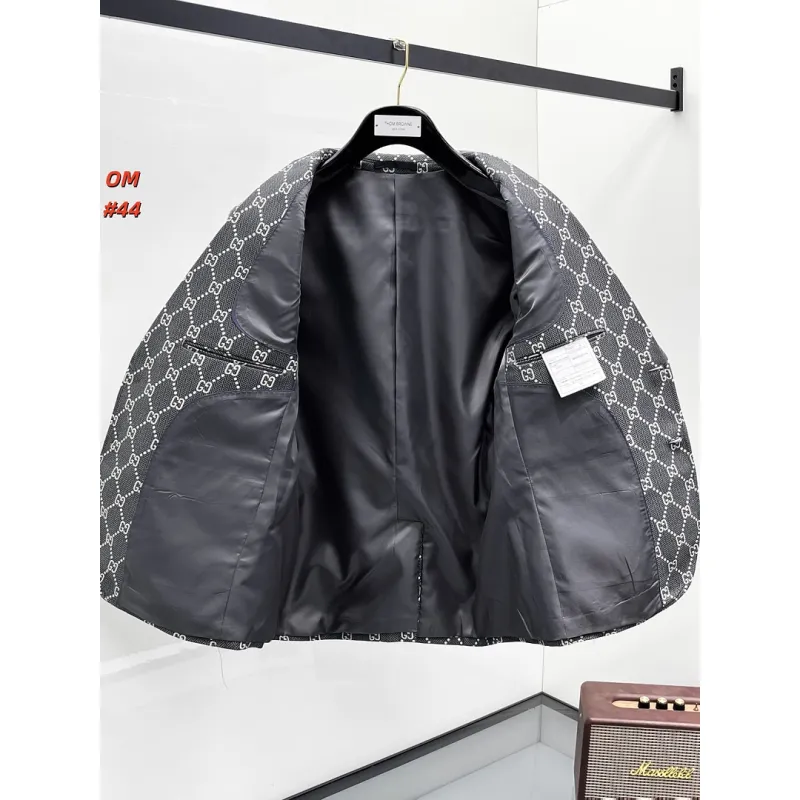 Gucci Suits #A65656