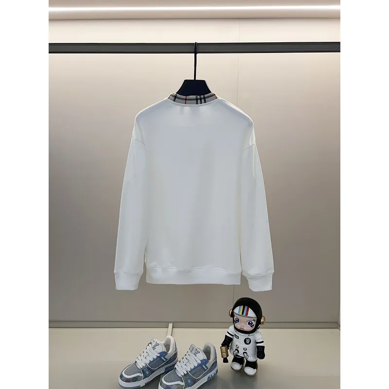 Burberry White/Black Sweatshirt With Signature Check Collar And Louis Vuittonogo Detailing #A54395