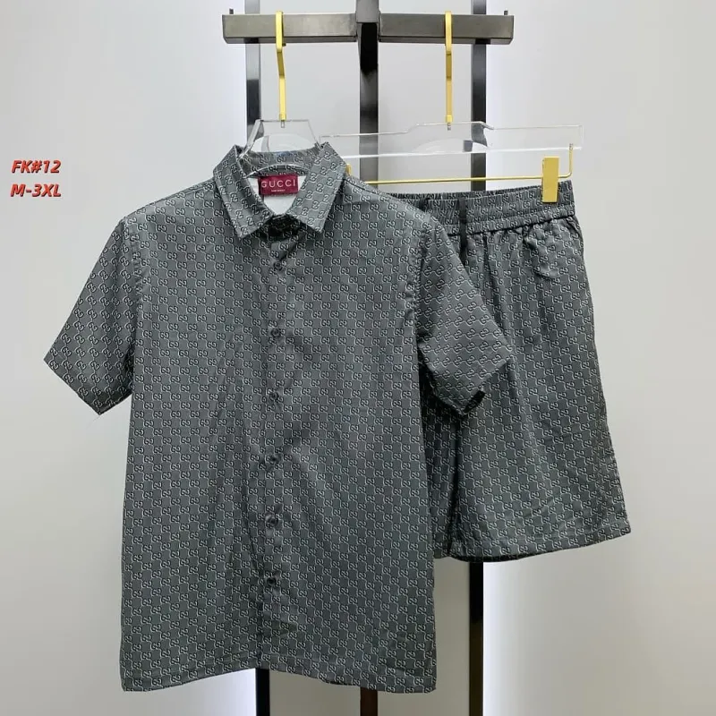Gucci Tracksuits for Gucci short tracksuits for men #A65710