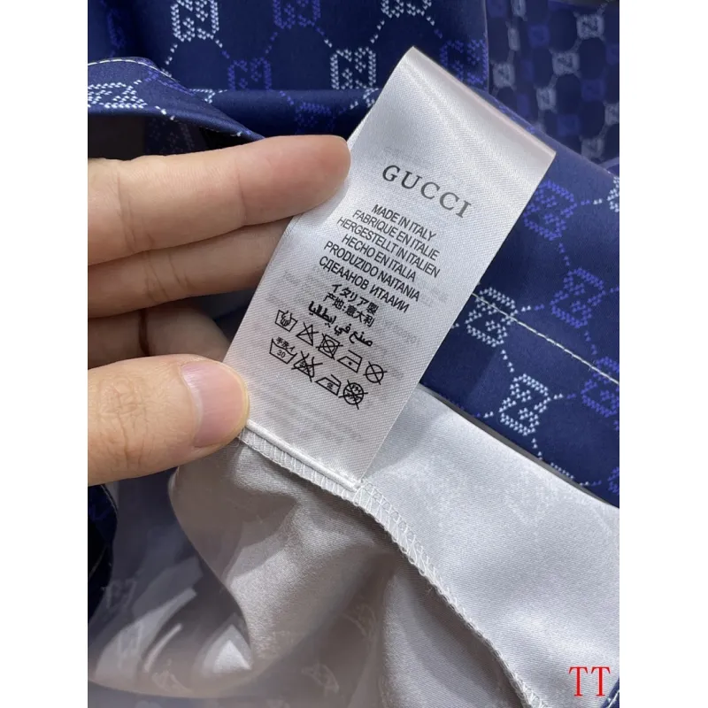 Gucci Tracksuits for Gucci short tracksuits for men #A62250