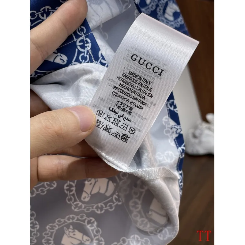 Gucci Tracksuits for Gucci short tracksuits for men #A62251