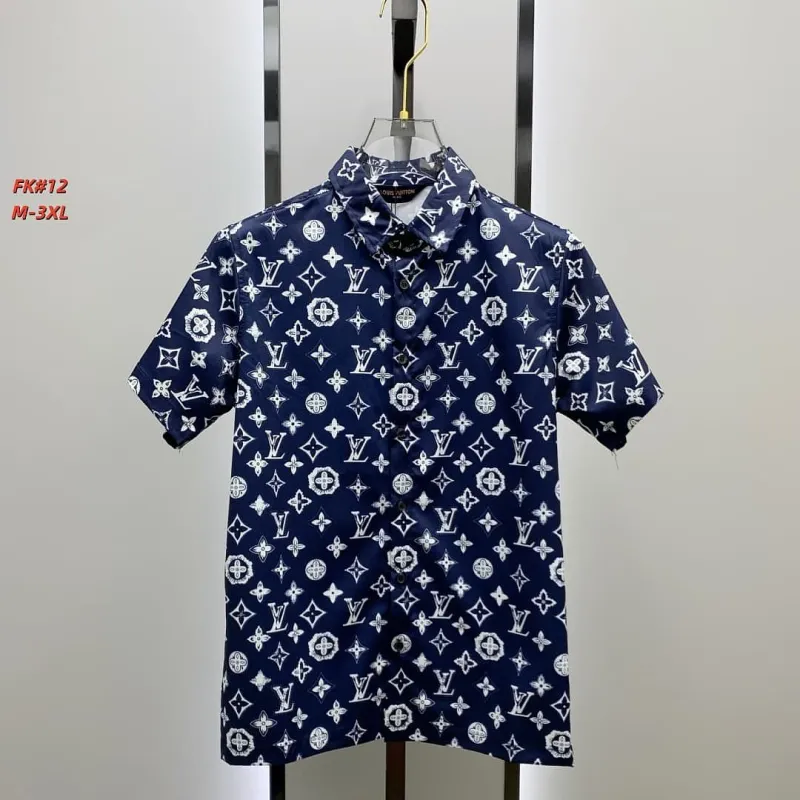 Louis Vuitton tracksuits for Louis Vuitton short tracksuits for men #A65685