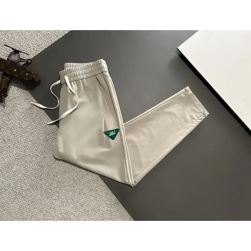 Louis Vuitton Pants for Louis Vuitton Long Pants #A49351