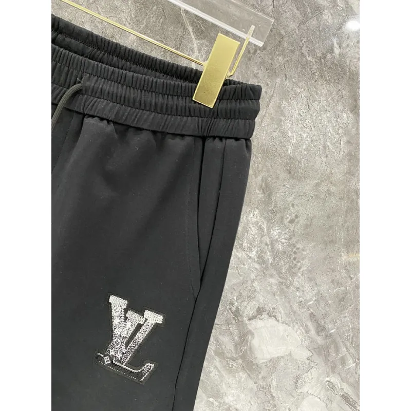 Louis Vuitton tracksuits for Louis Vuitton short tracksuits for men #A64385
