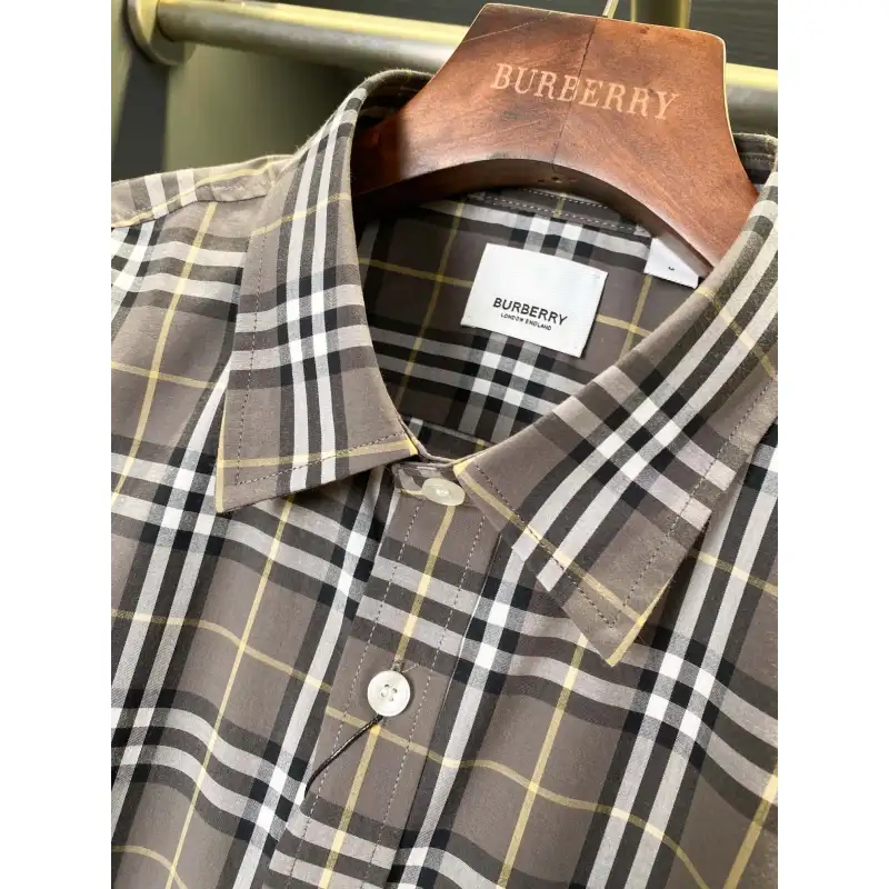 Burberry Shirts for Burberry Mens AAA+ Burberry Long-Sleeved Shirts #A58527