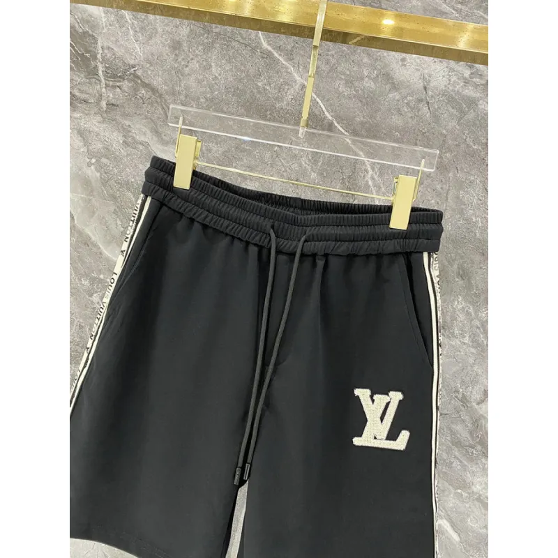 Louis Vuitton tracksuits for Louis Vuitton short tracksuits for men #A64394