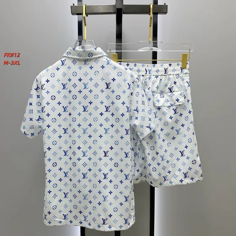 Louis Vuitton tracksuits for Louis Vuitton short tracksuits for men #A65687