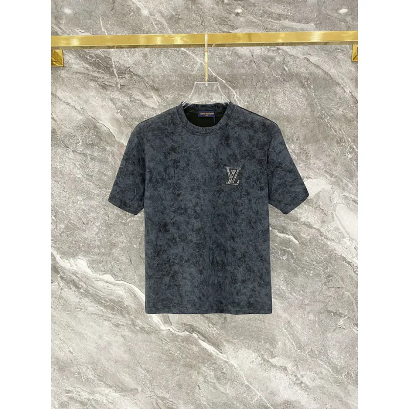 Louis Vuitton tracksuits for Louis Vuitton short tracksuits for men #A64398
