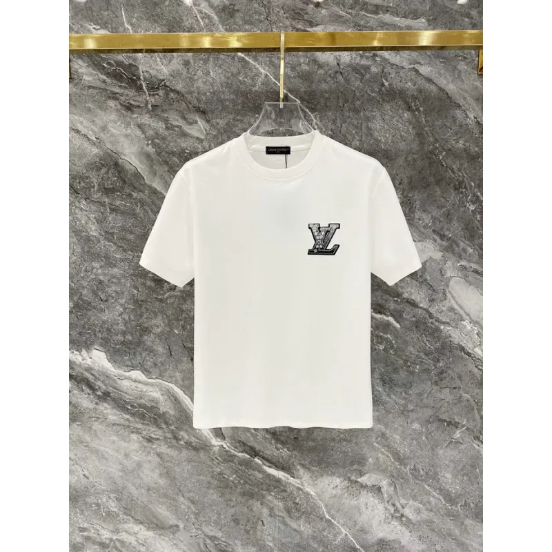 Louis Vuitton tracksuits for Louis Vuitton short tracksuits for men #A64384