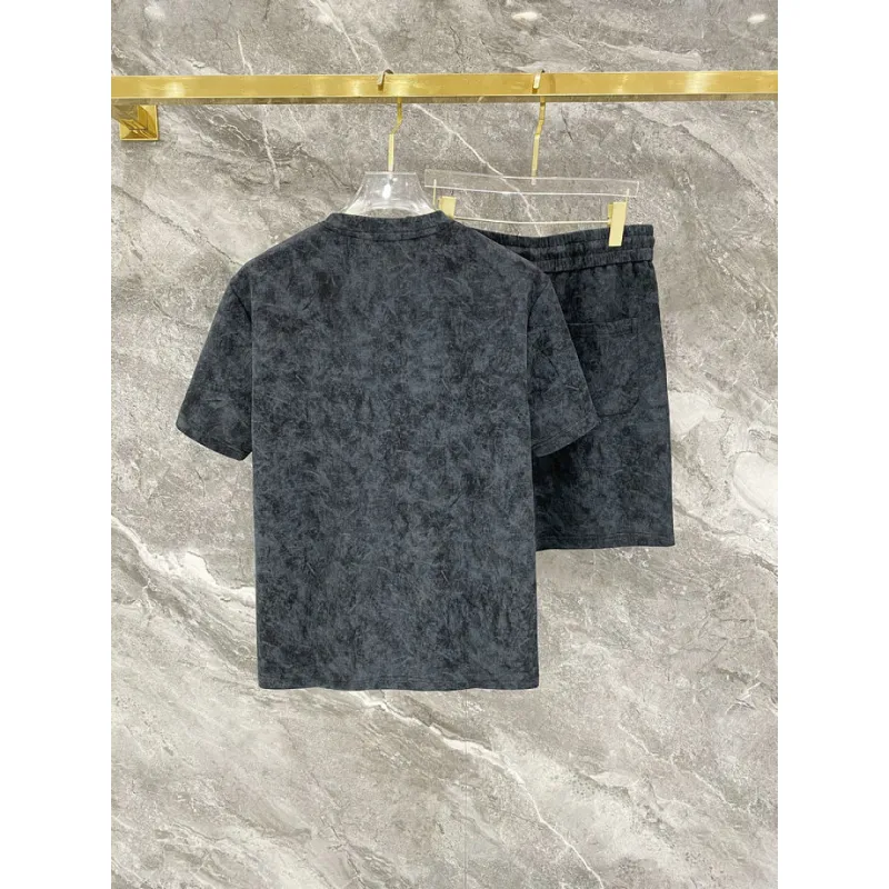 Louis Vuitton tracksuits for Louis Vuitton short tracksuits for men #A64398