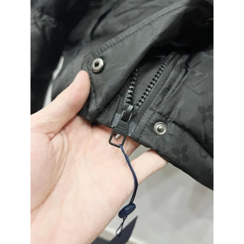 Louis Vuitton Coats/Down Jackets #A56564