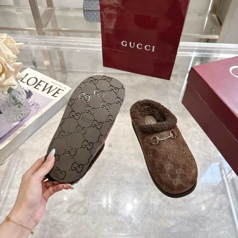Gucci Shoes for Womens Gucci Slippers #A55124