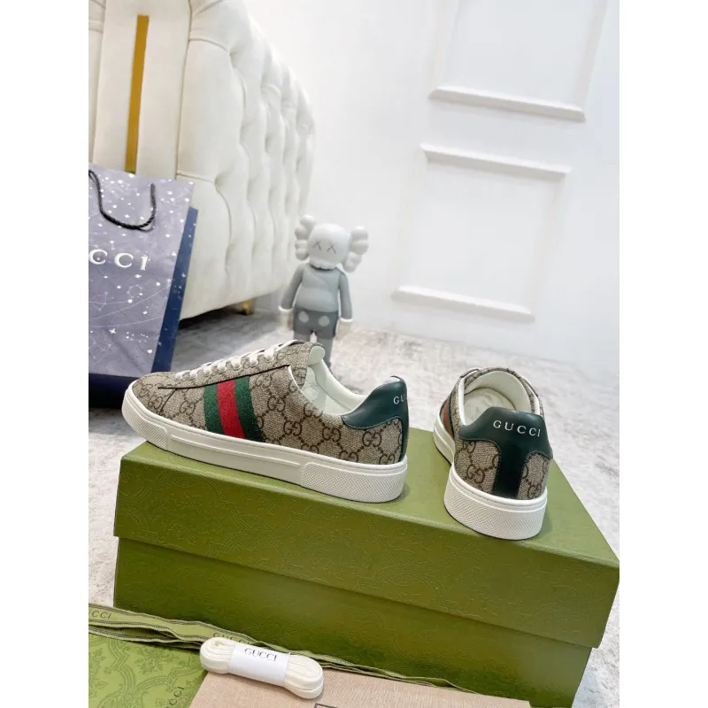 Gucci ACE SNEAKER WITH WEB UNISEX AAA Quality #A31378
