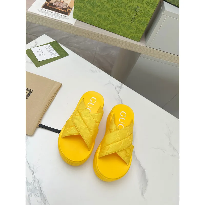 Gucci Shoes for Womens Gucci Slippers #A52470