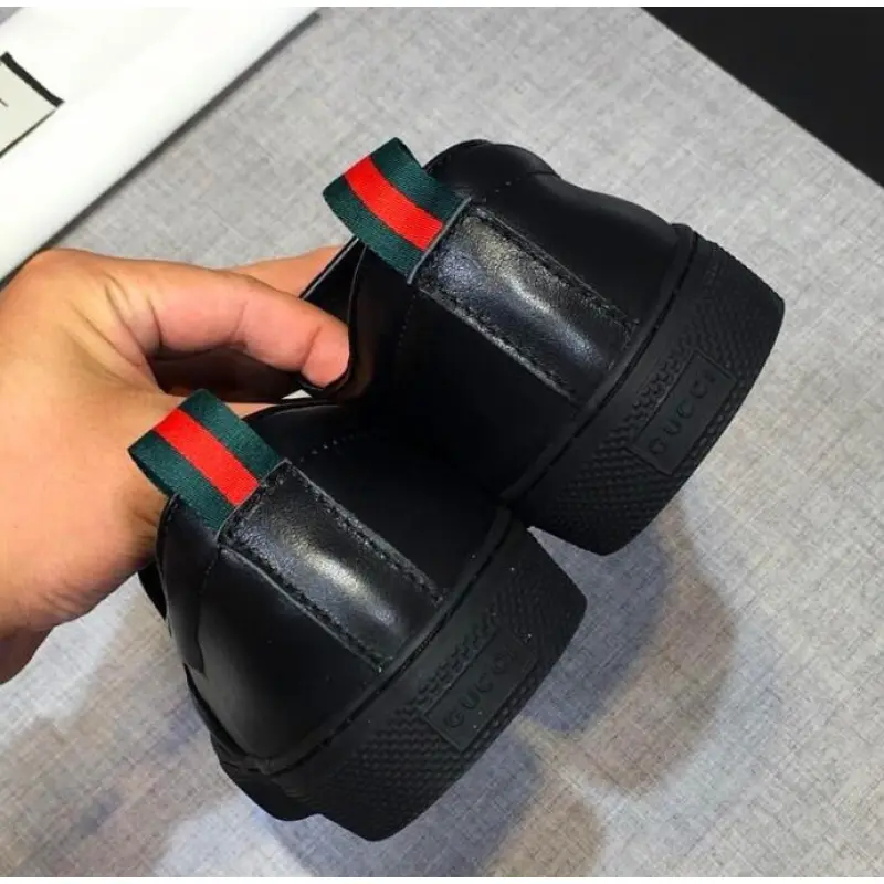 Gucci Black loafers for Mens Gucci Sneakers #99115927 Gucci Black loafers for Mens Gucci Sneakers #99115927