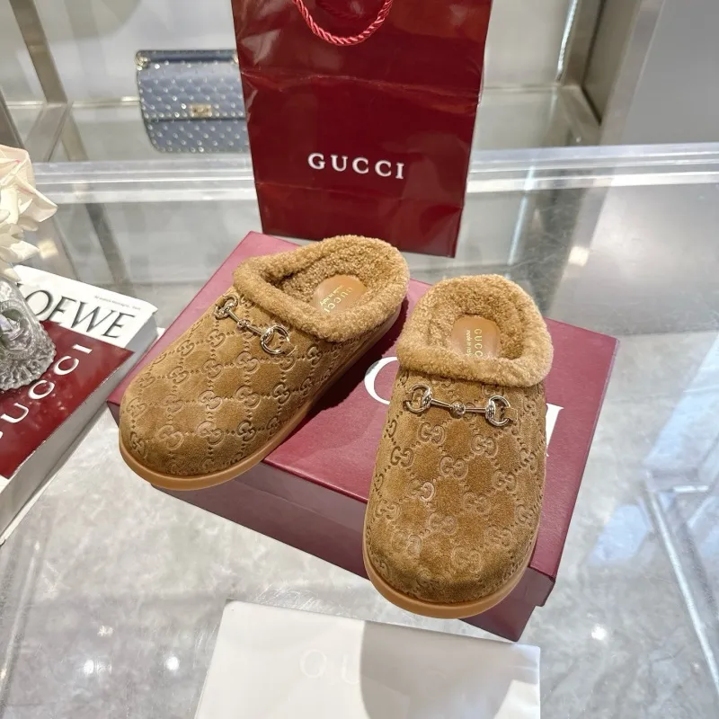 Gucci Shoes for Womens Gucci Slippers #A55121