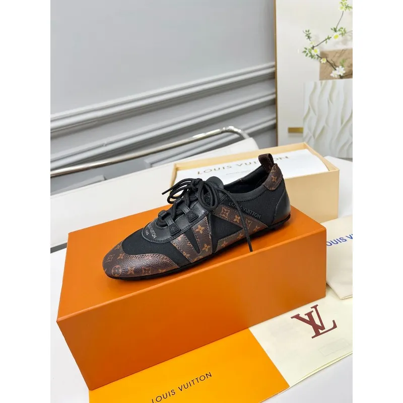 Gucci Shoes for Women Gucci Sneakers #A51354