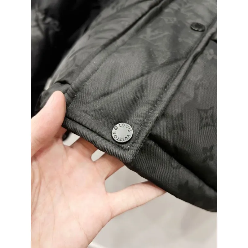 Louis Vuitton Coats/Down Jackets #A56564