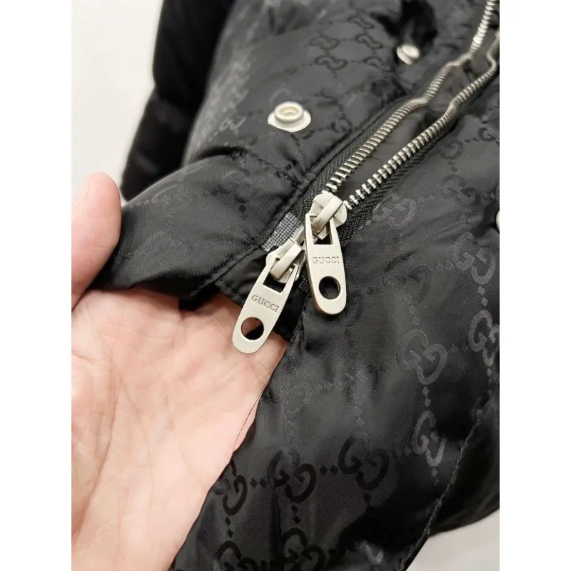 Gucci Coats/Down Jackets #A56563
