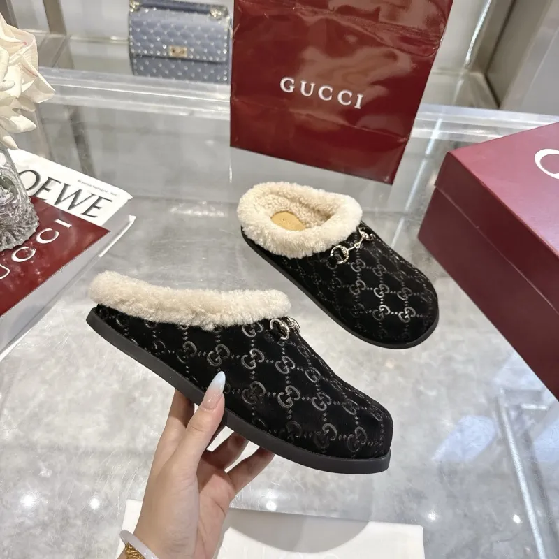 Gucci Shoes for Womens Gucci Slippers #A55126