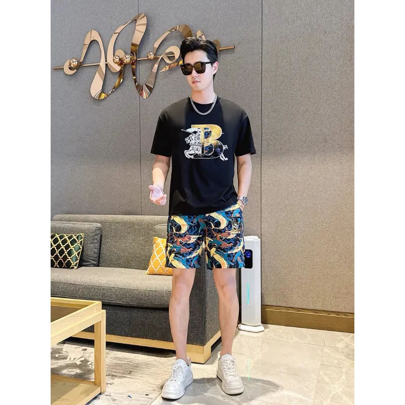 Burberry Tracksuits for Burberry Short Tracksuits for men #A52566