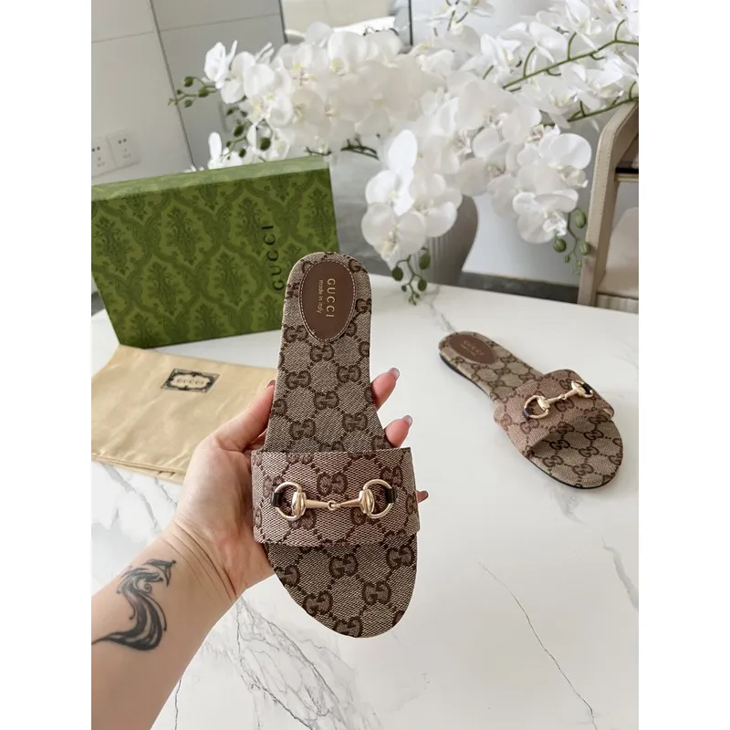 Gucci Shoes for Womens Gucci Slippers #A52047