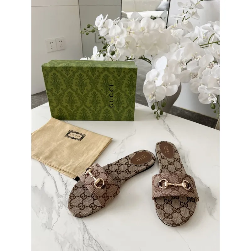 Gucci Shoes for Womens Gucci Slippers #A52047