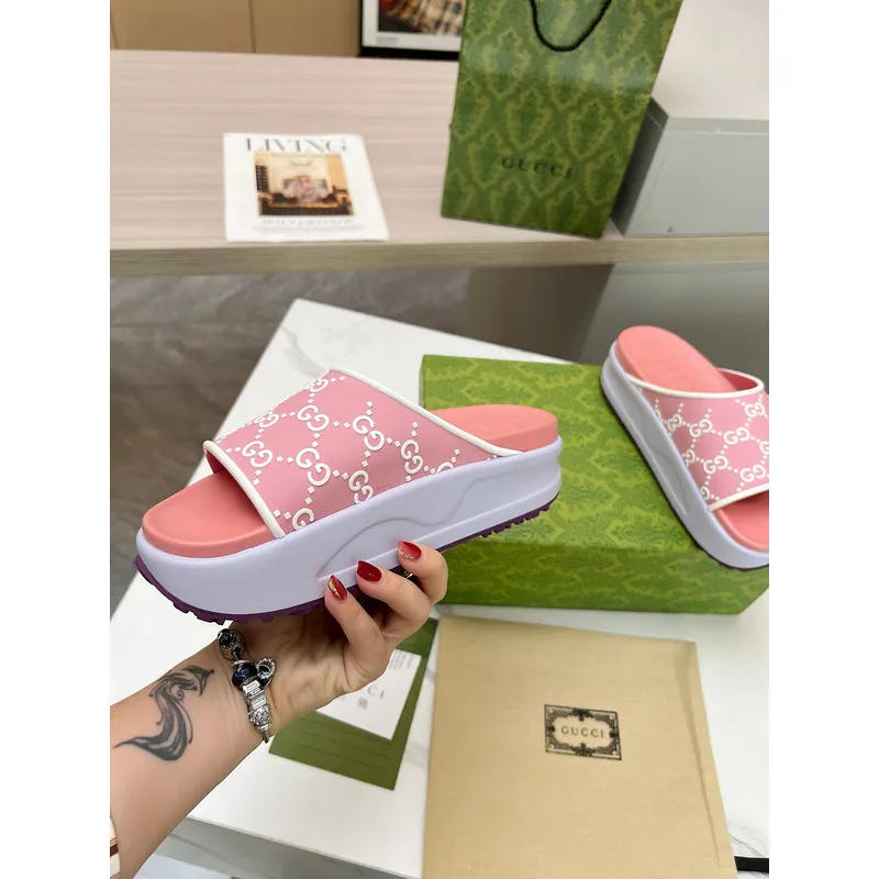Gucci Shoes for Womens Gucci Slippers #A52471