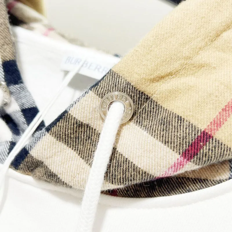 Burberry - Style Beige Hoodie With Iconic Checkered Hood Lining #A54445