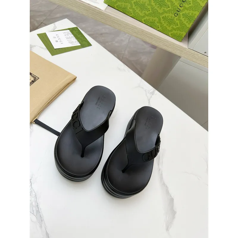 Gucci Shoes for Womens Gucci Slippers #A52469