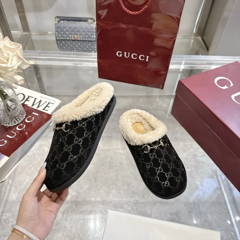 Gucci Shoes for Womens Gucci Slippers #A55126