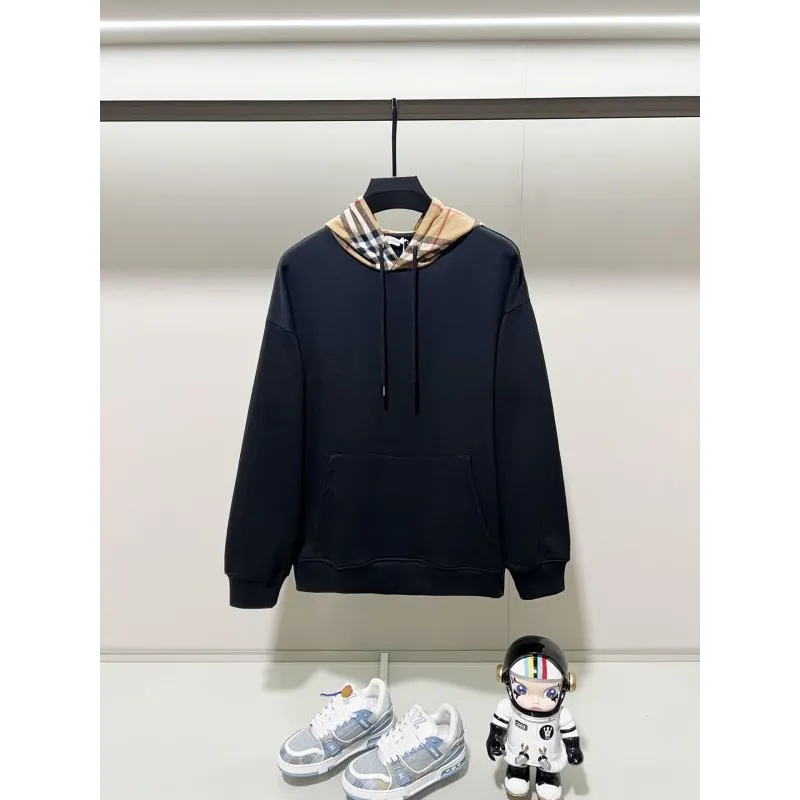 Burberry - Style Beige Hoodie With Iconic Checkered Hood Lining #A54445